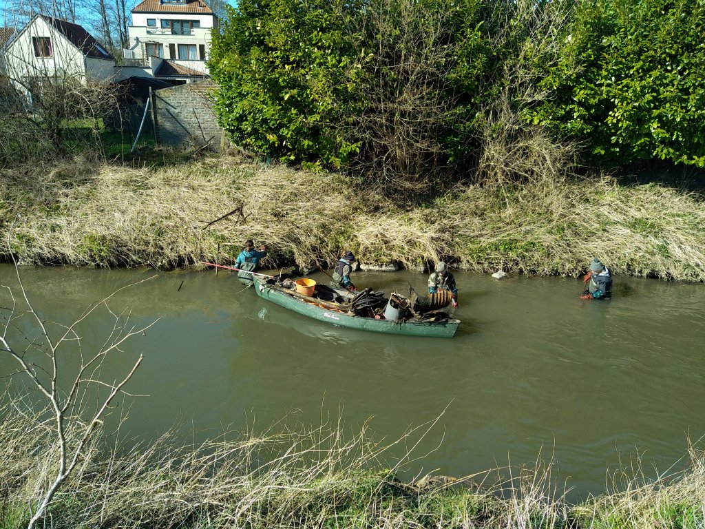Nettoyage de la Dyle à&nbsp;Wavre
